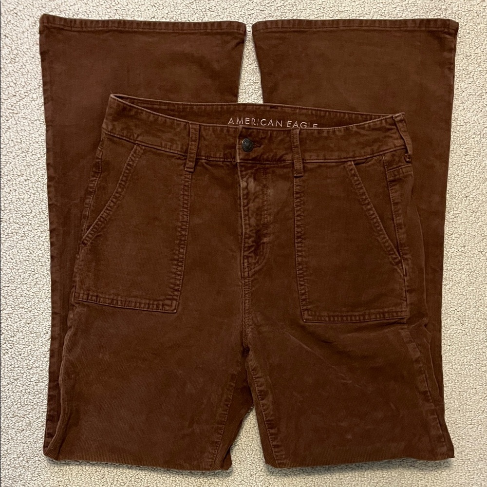 American Eagle Outfitters Women's Brown Corduroy’s, size 10 regular